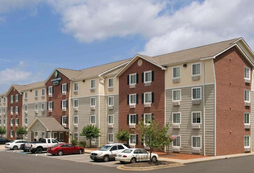 Отель Woodspring Suites Charlotte Gastonia