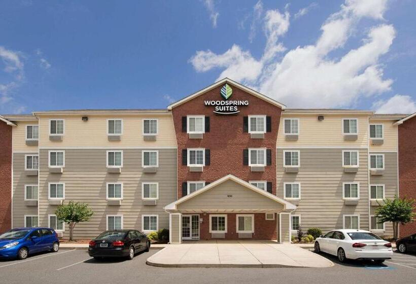 Отель Woodspring Suites Charlotte Gastonia