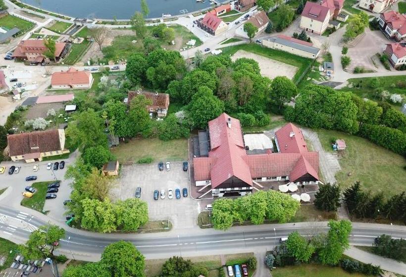 בית מלון כפרי Zajazd Pod Kasztanami