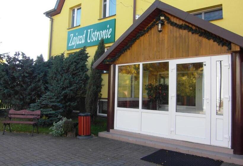 ホテル Zajazd Ustronie
