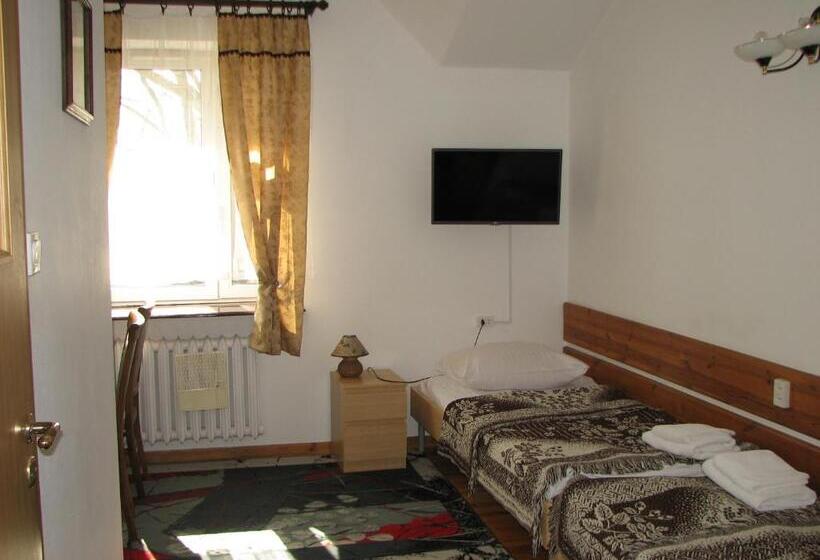 ホテル Zajazd Ustronie