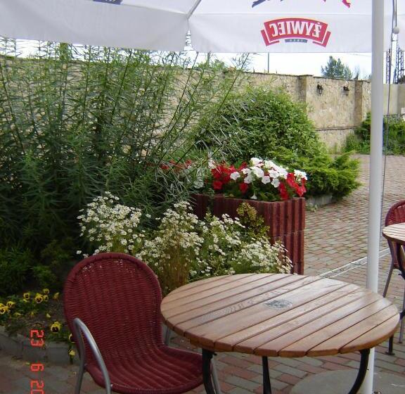 בית מלון כפרי Zajazd Wrocławski