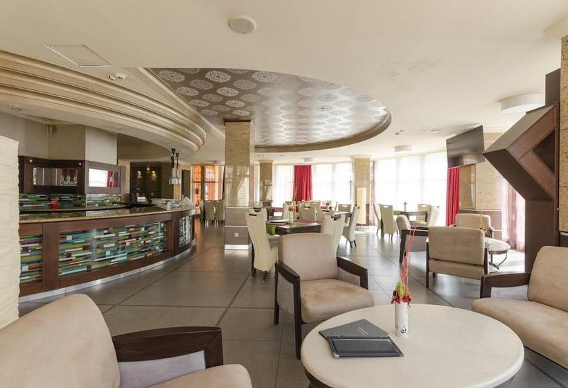 Hunguest Hotel Apollo