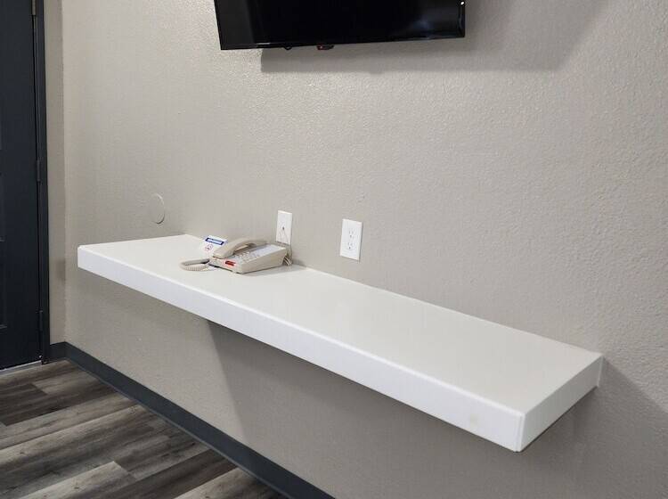 فندق على الطريق Morada Inn