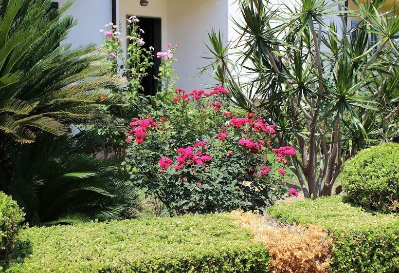 Пансион B&b Villa Elena