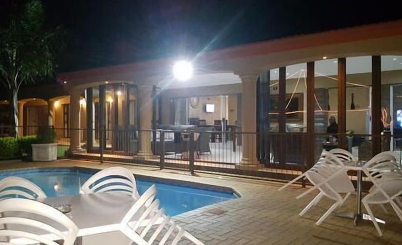 Пансион Hutten Heights Lodge By Ilawu