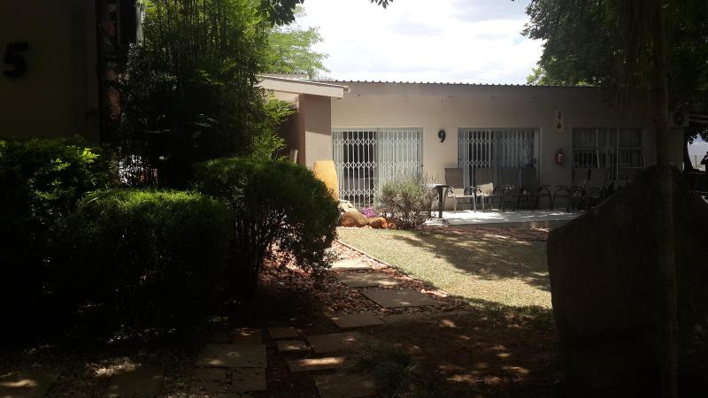 Пансион Hutten Heights Lodge By Ilawu