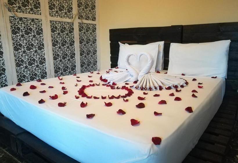 פנסיון Palmeiras Guest House Matola