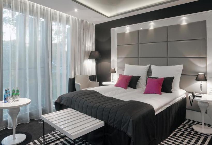 Piano Hotel & Restaurant