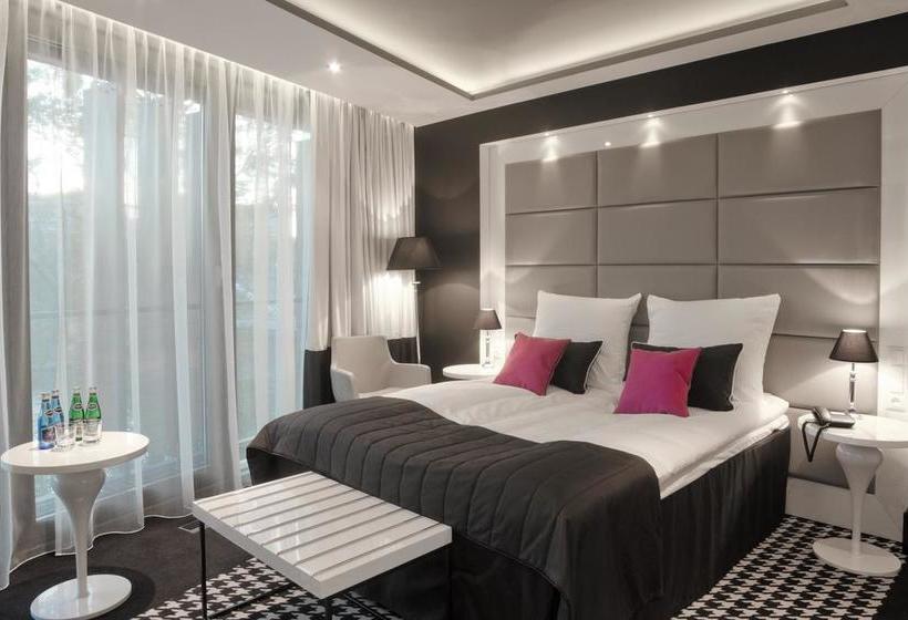 Piano Hotel & Restaurant