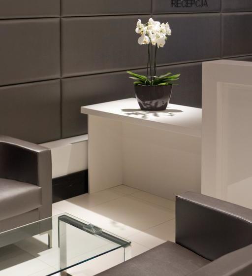 Piano Hotel & Restaurant