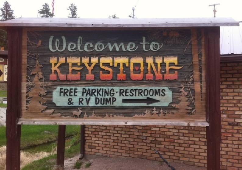 The Brookside Motel / Mt. Rushmore