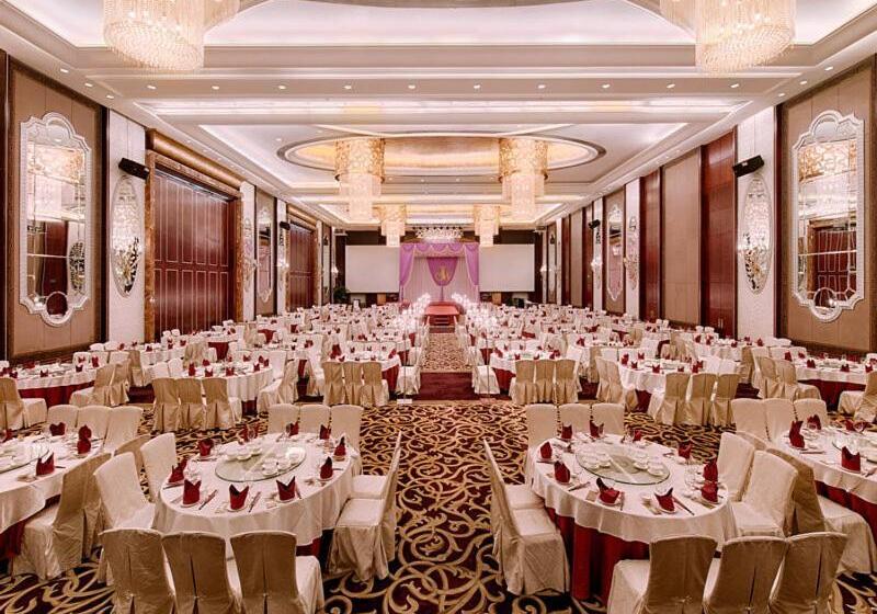 Vienna Hotel Shenzhen Exibition Center