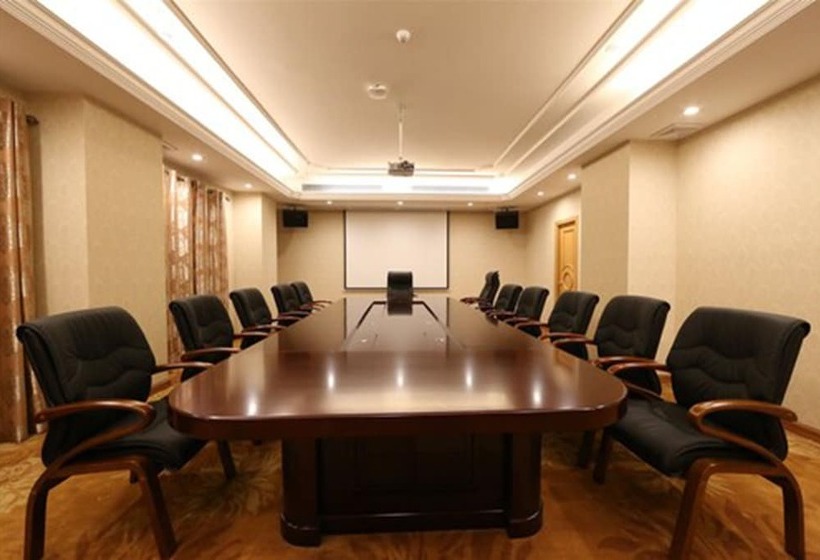 Vienna International Hotel Guangzhou Panyu City Bridge Center International