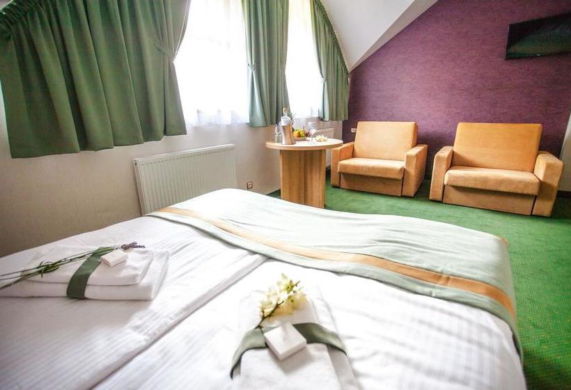 Wróblówka Hotel Restauracja