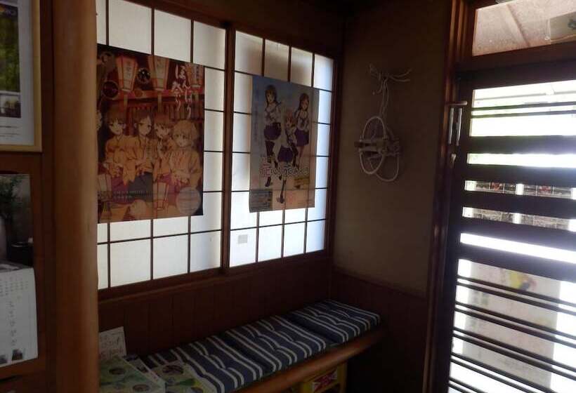 Yuwaku Guesthouse Hostel