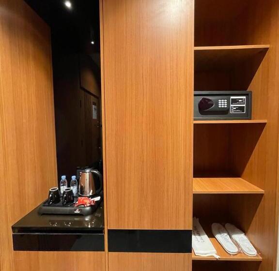 فندق كلاودز Clouds