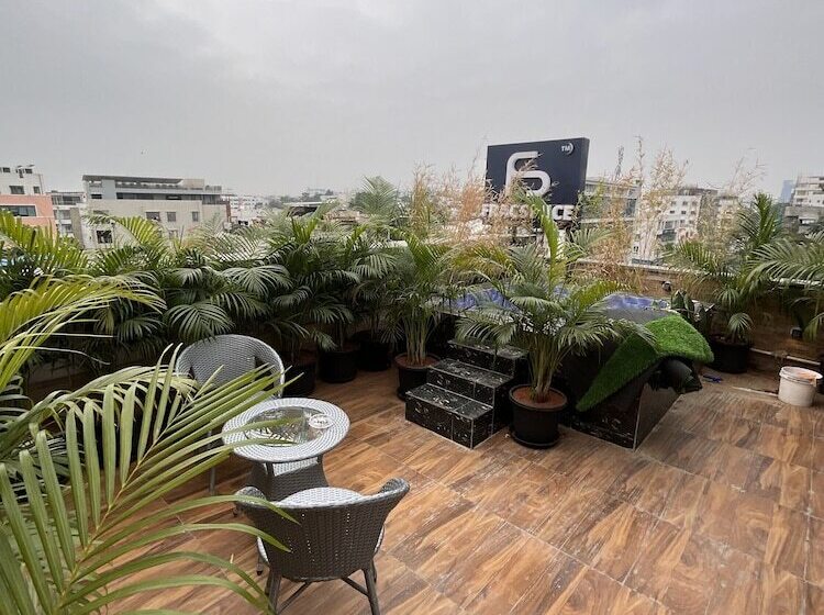 Hostel Bunk N Beyond