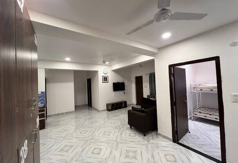 Hostel Bunk N Beyond