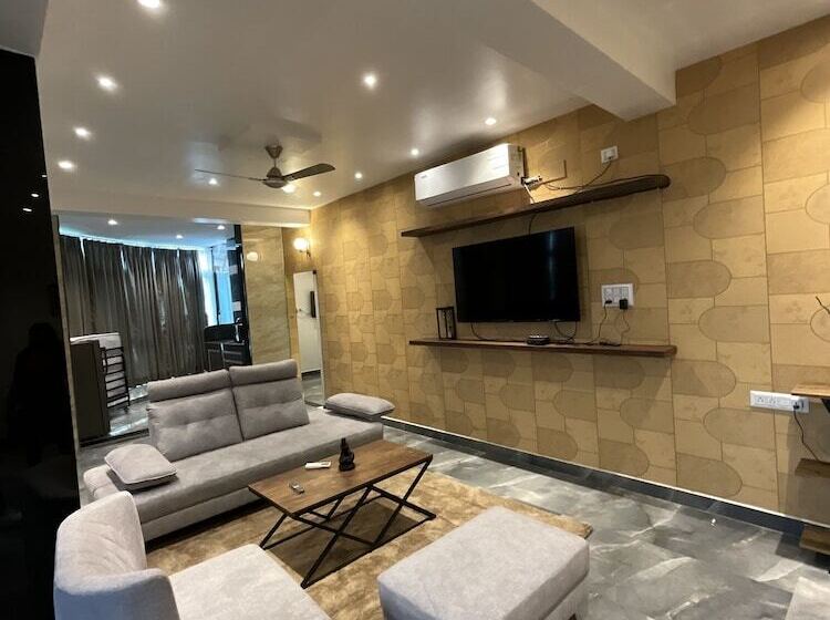 Hostel Bunk N Beyond