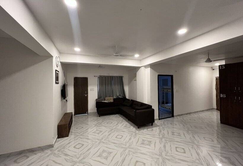 Hostel Bunk N Beyond