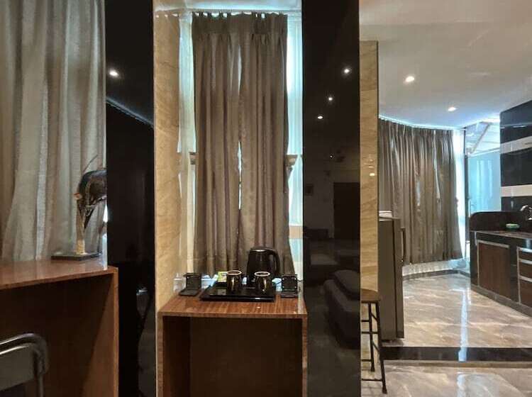 Hostel Bunk N Beyond