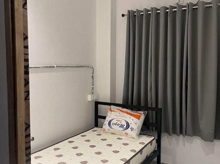 Hostel Bunk N Beyond