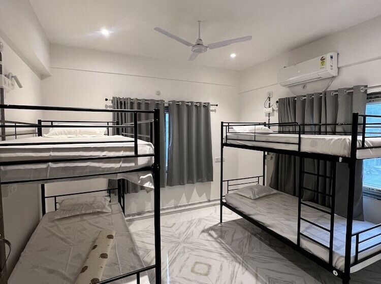 Hostel Bunk N Beyond