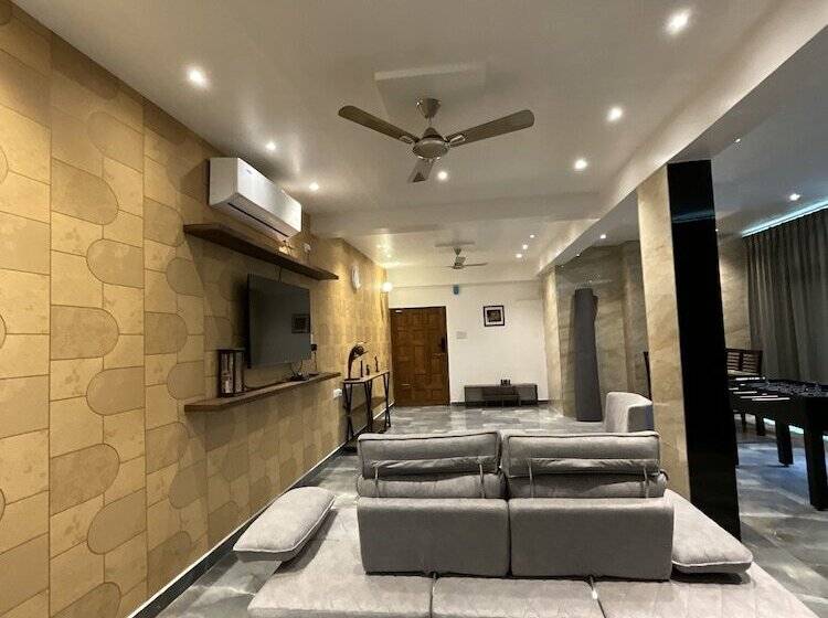 Hostel Bunk N Beyond