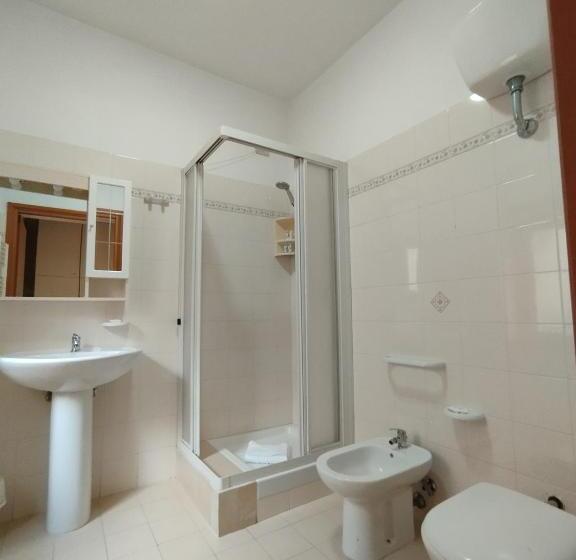 ユースホステル Ah Roma