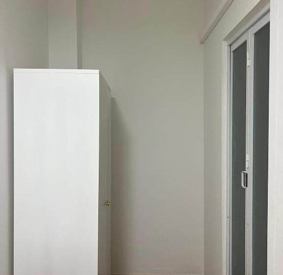 هاستل Duke Living