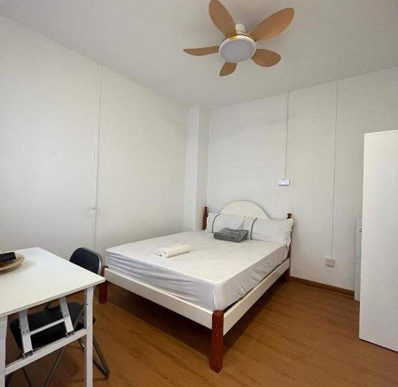 هاستل Duke Living