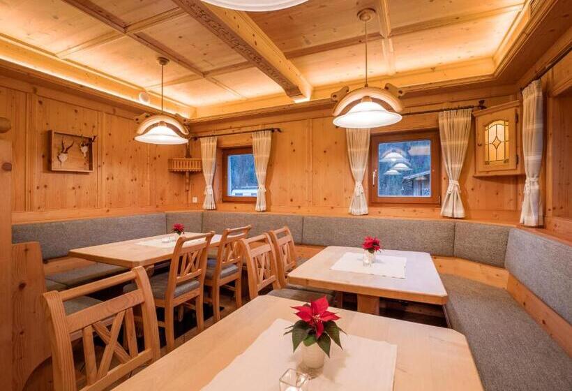 Общежитие Gasthof Mamooserhof