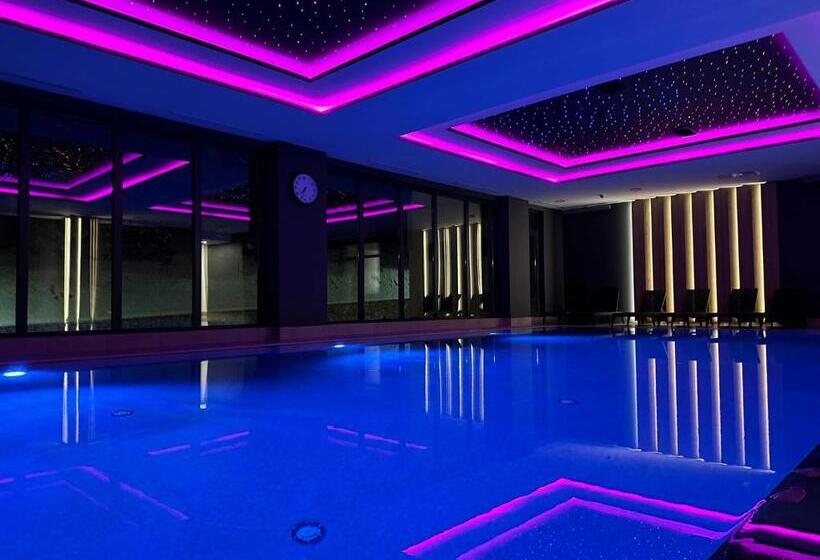 Aparthotel Zlatni Javor