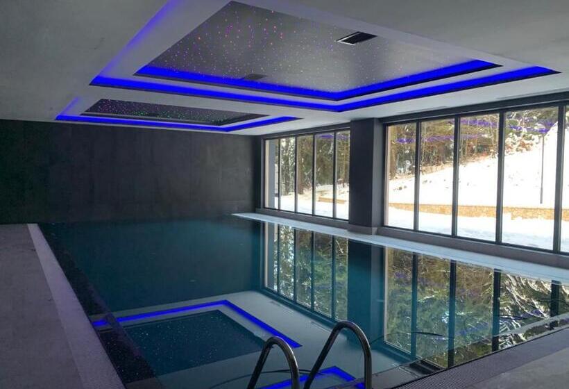 Aparthotel Zlatni Javor