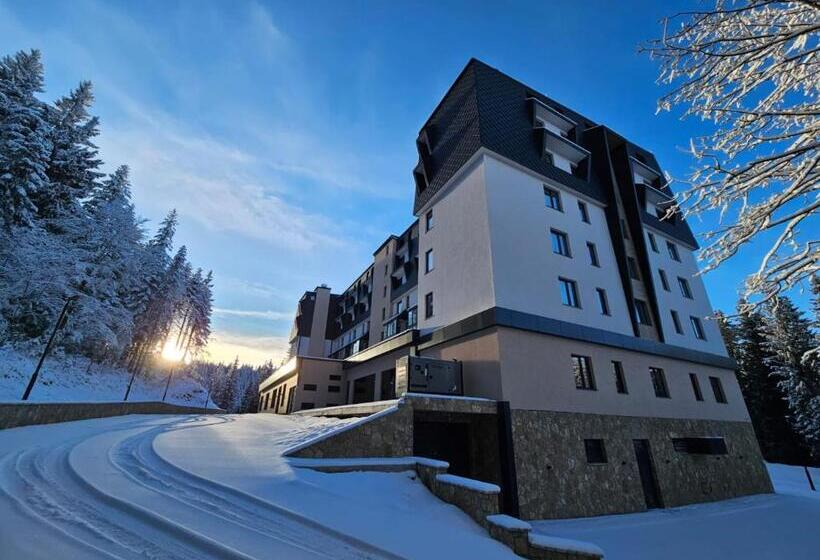 Aparthotel Zlatni Javor