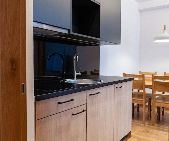 Aparthotel Zlatni Javor