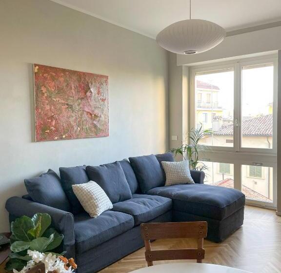 تختخواب و صبحانه Alborgocollegiomarialuigia