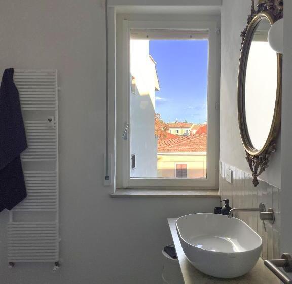 تختخواب و صبحانه Alborgocollegiomarialuigia