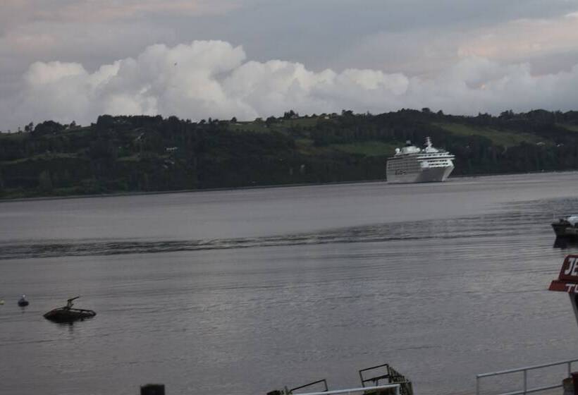 ベッドアンドブレックファースト Estación Hostel