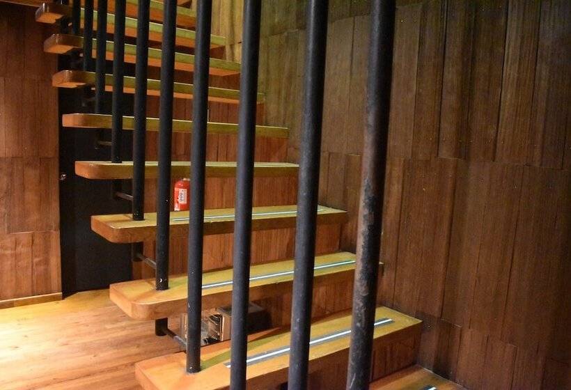 ベッドアンドブレックファースト Estación Hostel