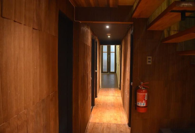 ベッドアンドブレックファースト Estación Hostel