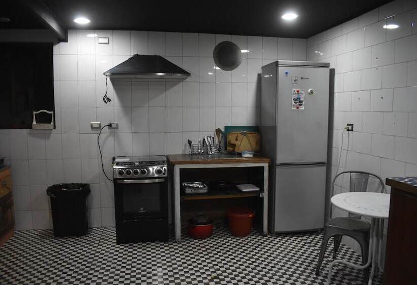 ベッドアンドブレックファースト Estación Hostel