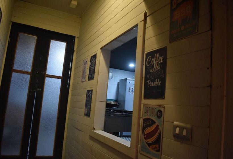 ベッドアンドブレックファースト Estación Hostel