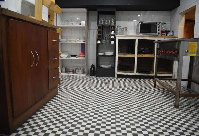 ベッドアンドブレックファースト Estación Hostel