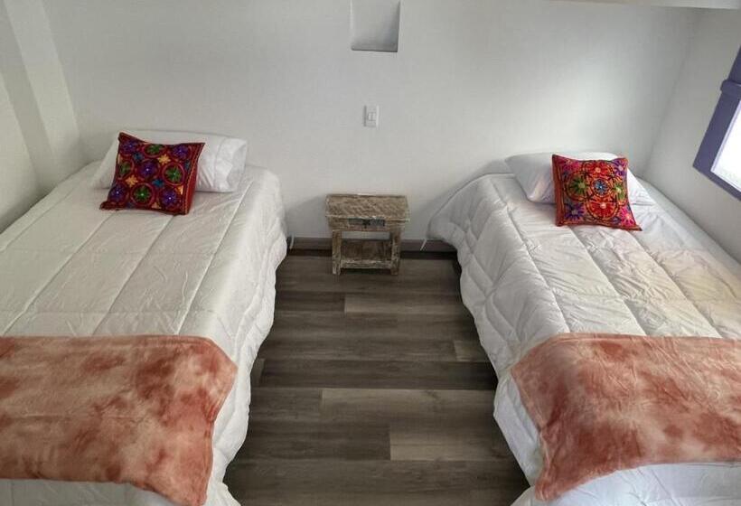 تختخواب و صبحانه La Puerta