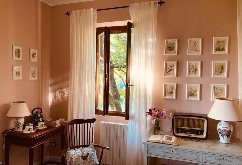 Bed and Breakfast La Quercia E Lo Scoiattolo