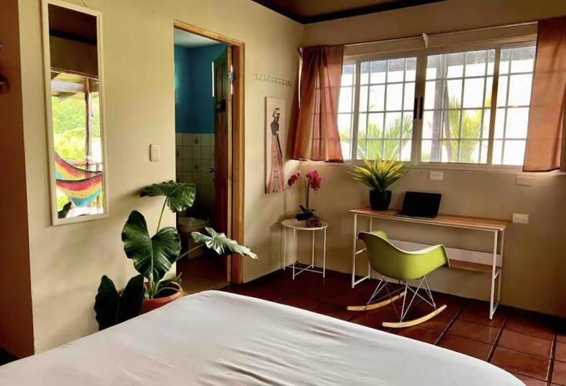 住宿加早餐  Mizaru   Seaview Central Manuel Antonio