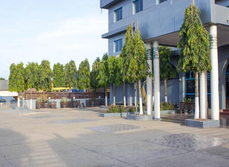 Dream Inn Hotel   Ghana