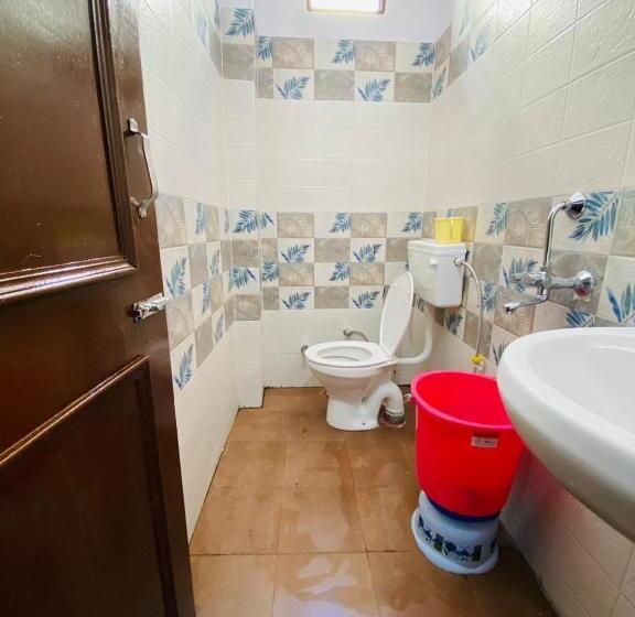 בית מלון כפרי Hari Ganga Near By Bus And Railway Station